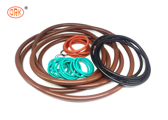 Excelente resistencia al calor FKM Anillo de goma O para sellos químicos clásicos en entornos extremos